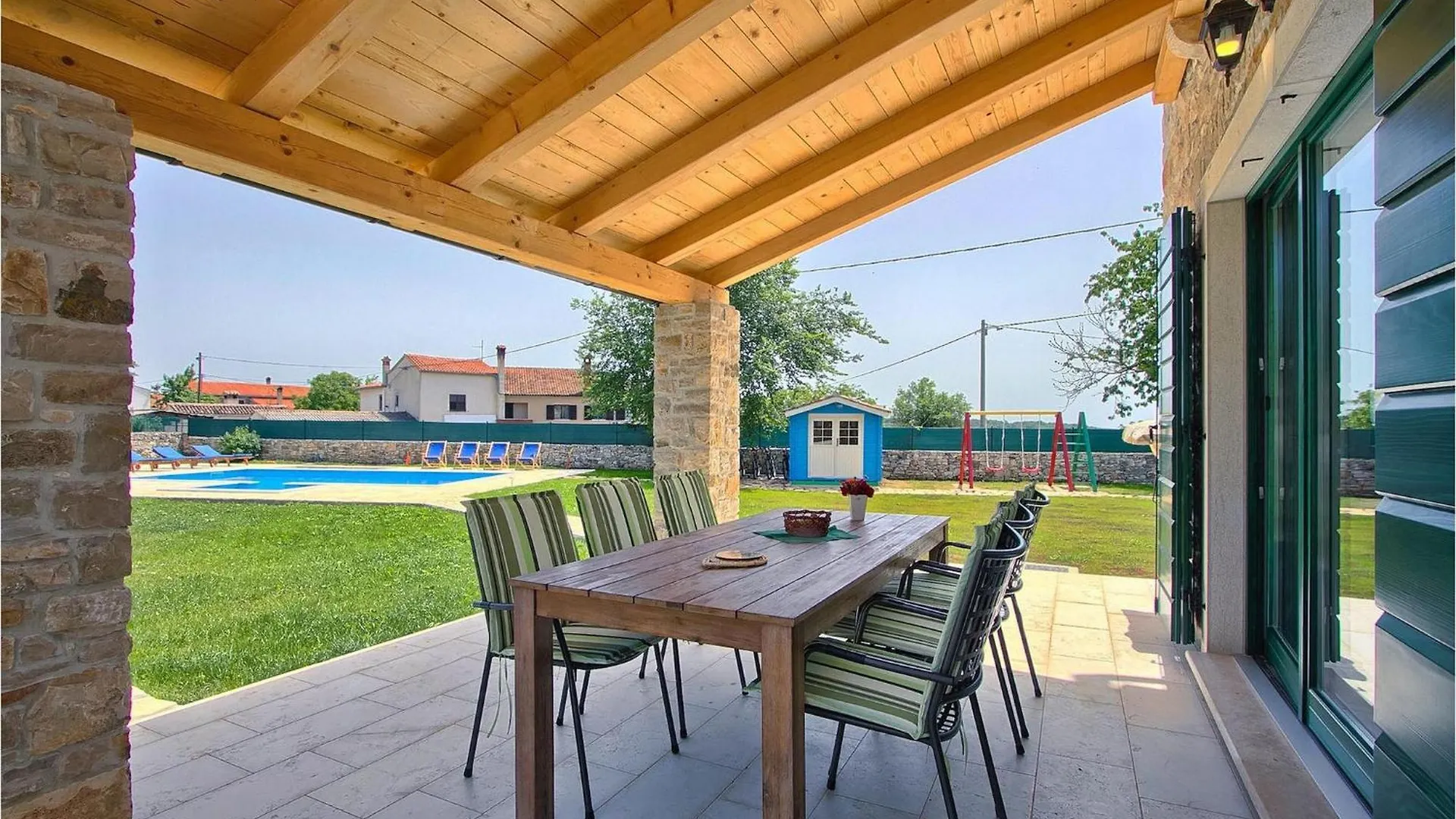 Villa Soricevi Dvori Barat